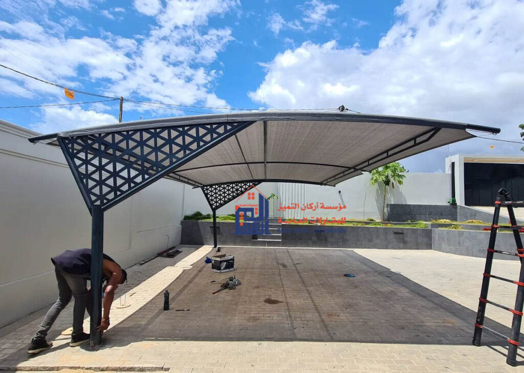 مظلة سيارات كابولي